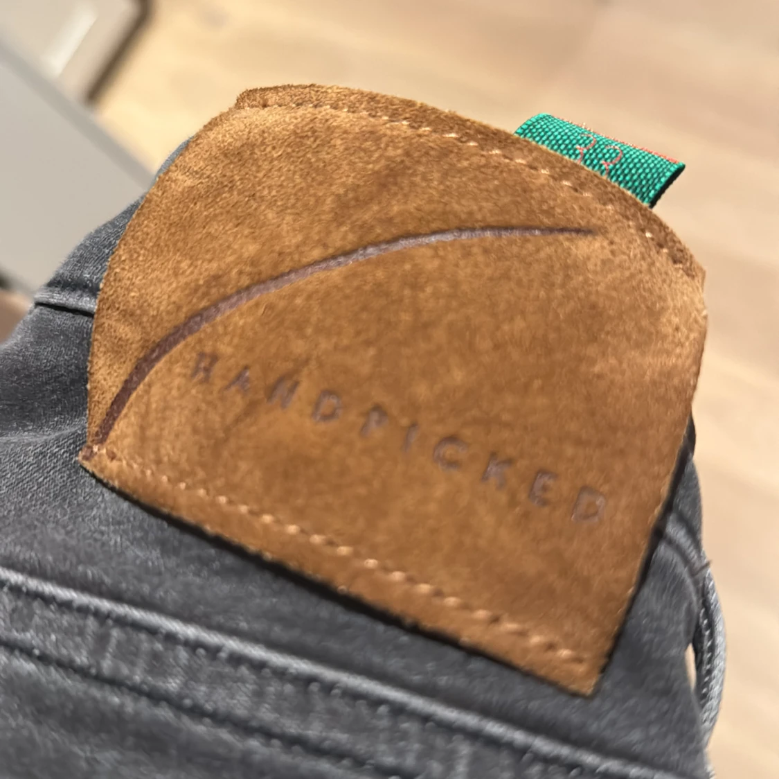 Handpicked svarta jeans, stl 33 Slim Fit - 1