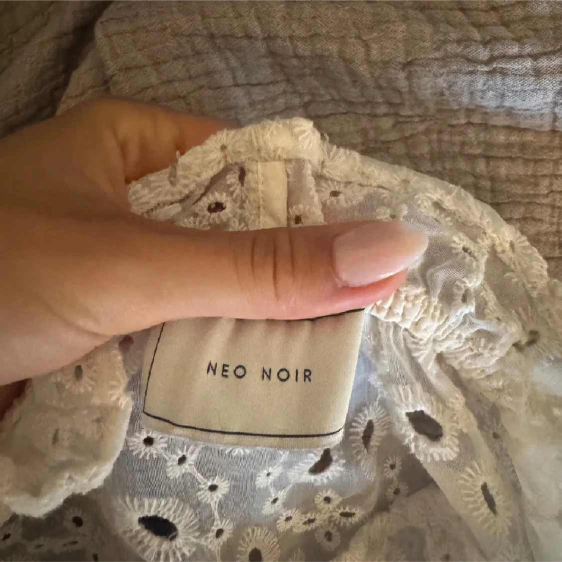 Blus Neo noir  - 2