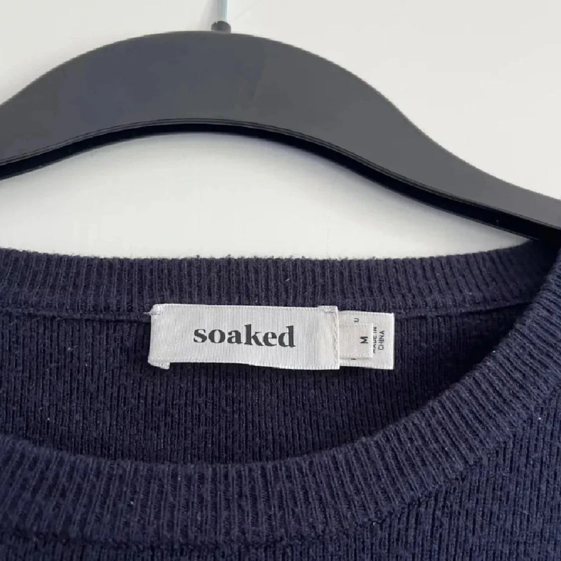  stickad tröja  Soaked - 1