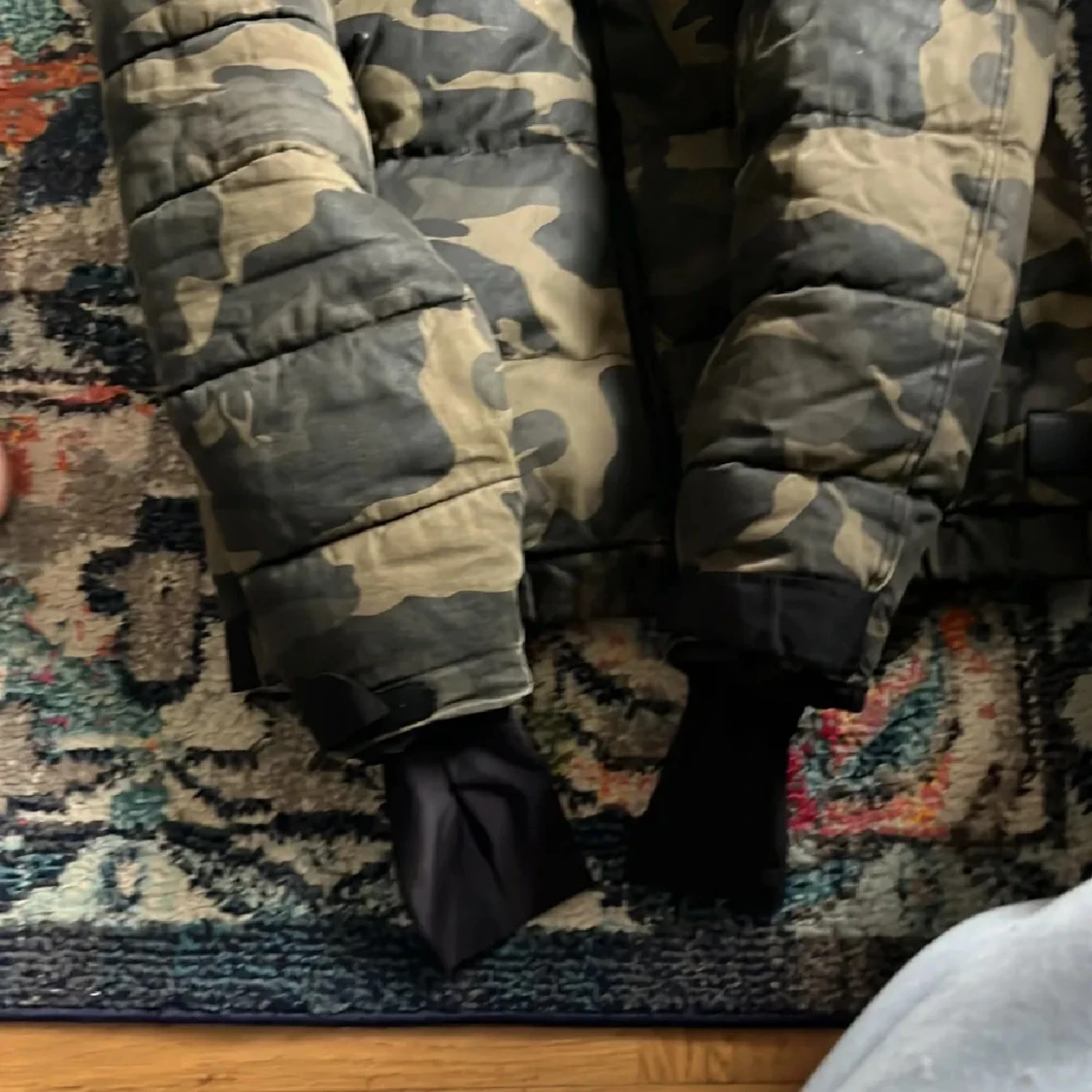 Camouflage pufferjacka från Zara - 4