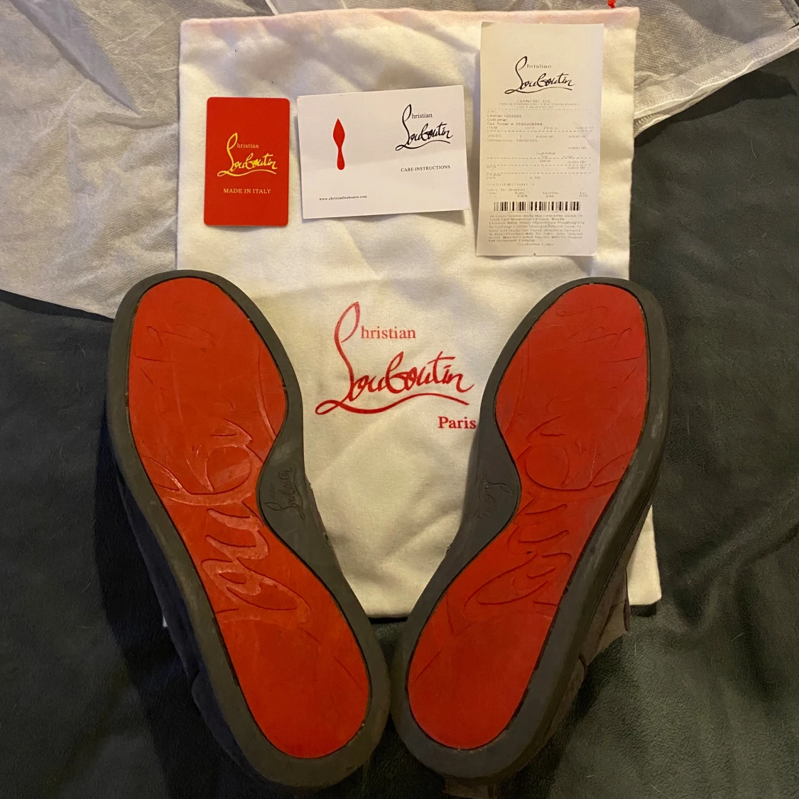 Gråa Louboutin skor - 1