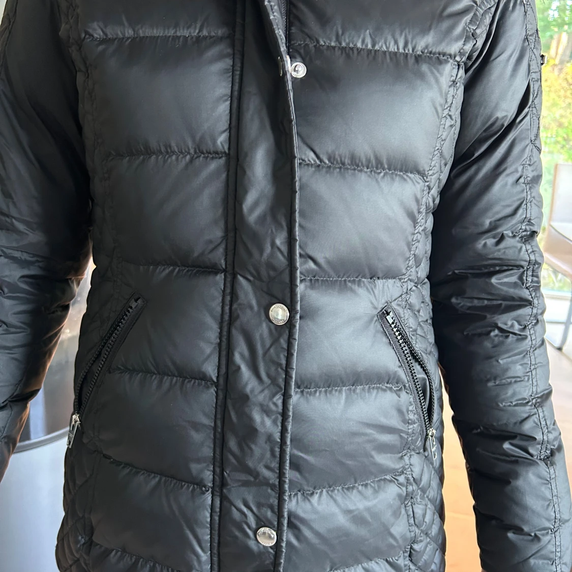 Svart Rockandblue dunjacka med päls