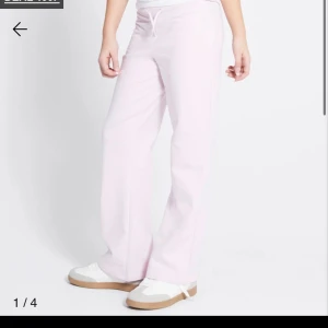 Rosa mjukisbyxor lager 157 - Storlek 160. 