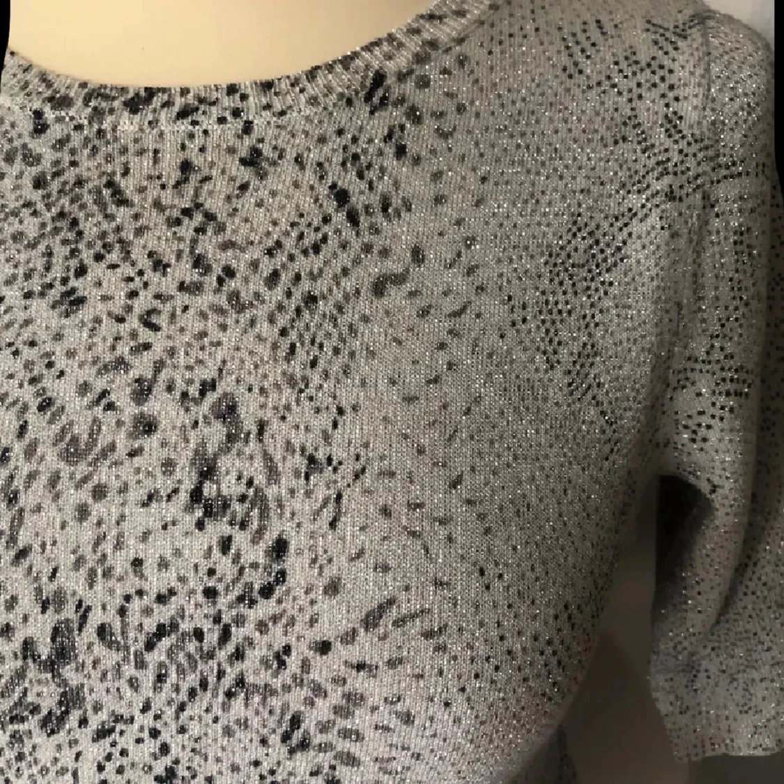 Glittrig silver stickad topp - 1