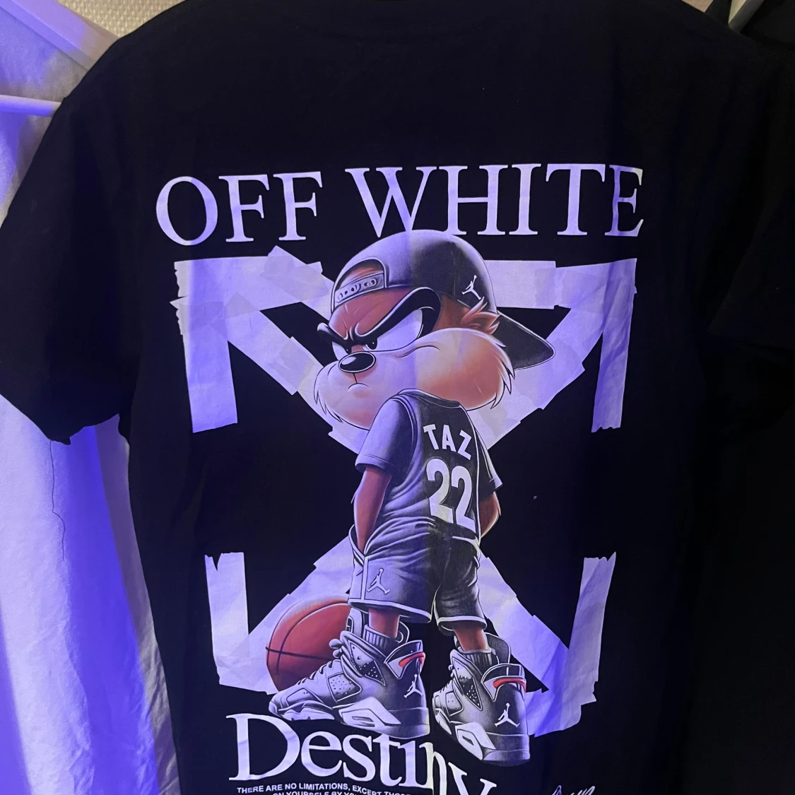 Off white tshirt