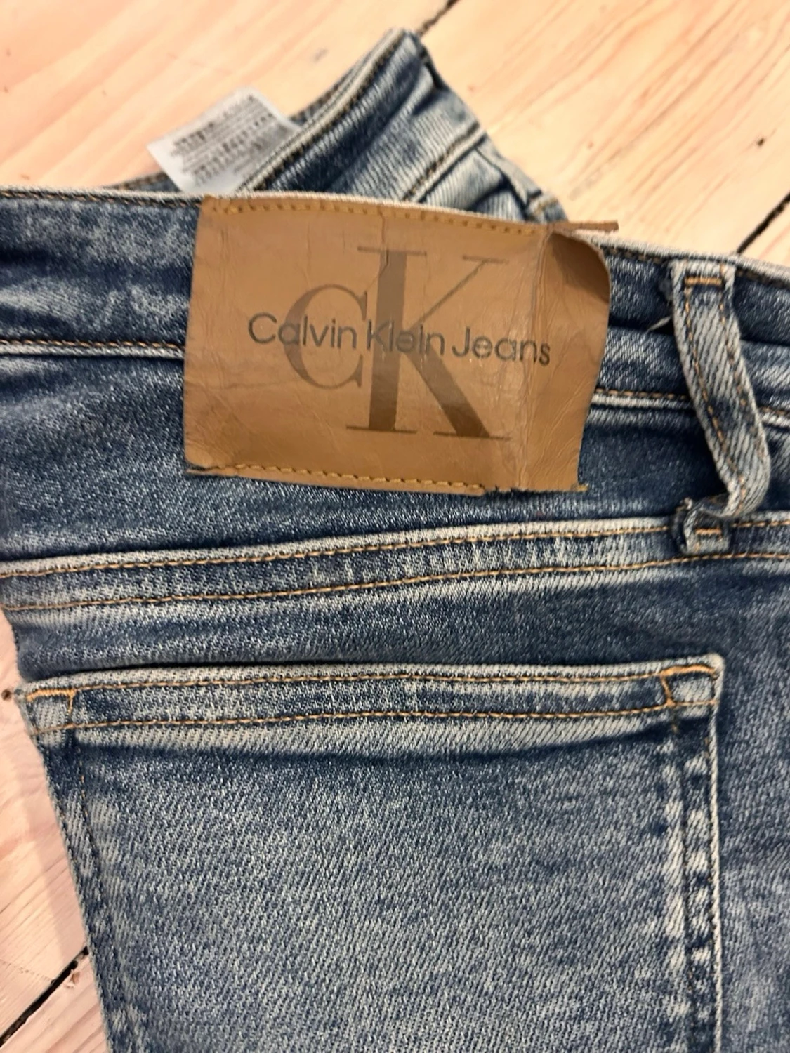 Blå bootcut jeans från Calvin Klein - 2