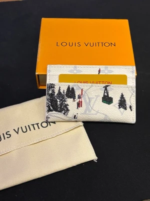  vit korthållare - Mycket fint skick allt medföljer