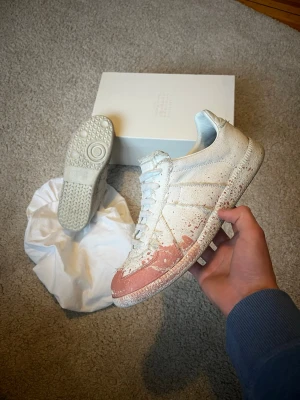 Maison Margielas  - Storlek 40 men passar 41, innersulan är 26cm | Bra skick | Allt Og ingår | Hör av dig vid fundering