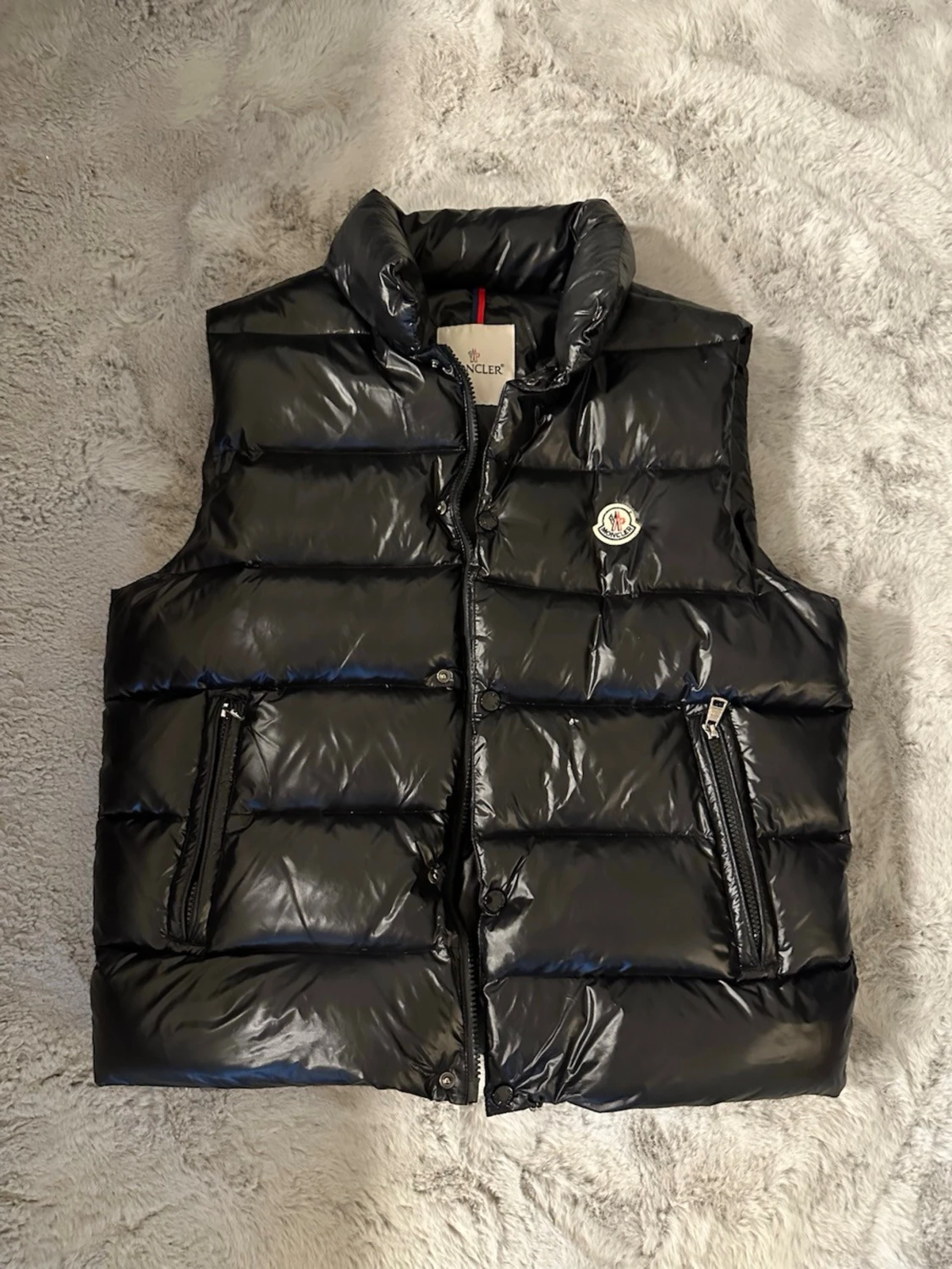 Svart dunväst från Moncler