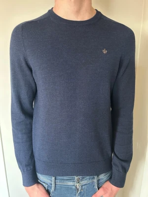 Morris merinoull tröja - Tja säljer nu denna riktigt snygga Morris tröja i 100% merinoull, tröjan är i storlek M där nypriset är cirka 1500k, skick 9/10 vid minsta lilla fundering så är det bara att höra av sig!  Mvh Santén