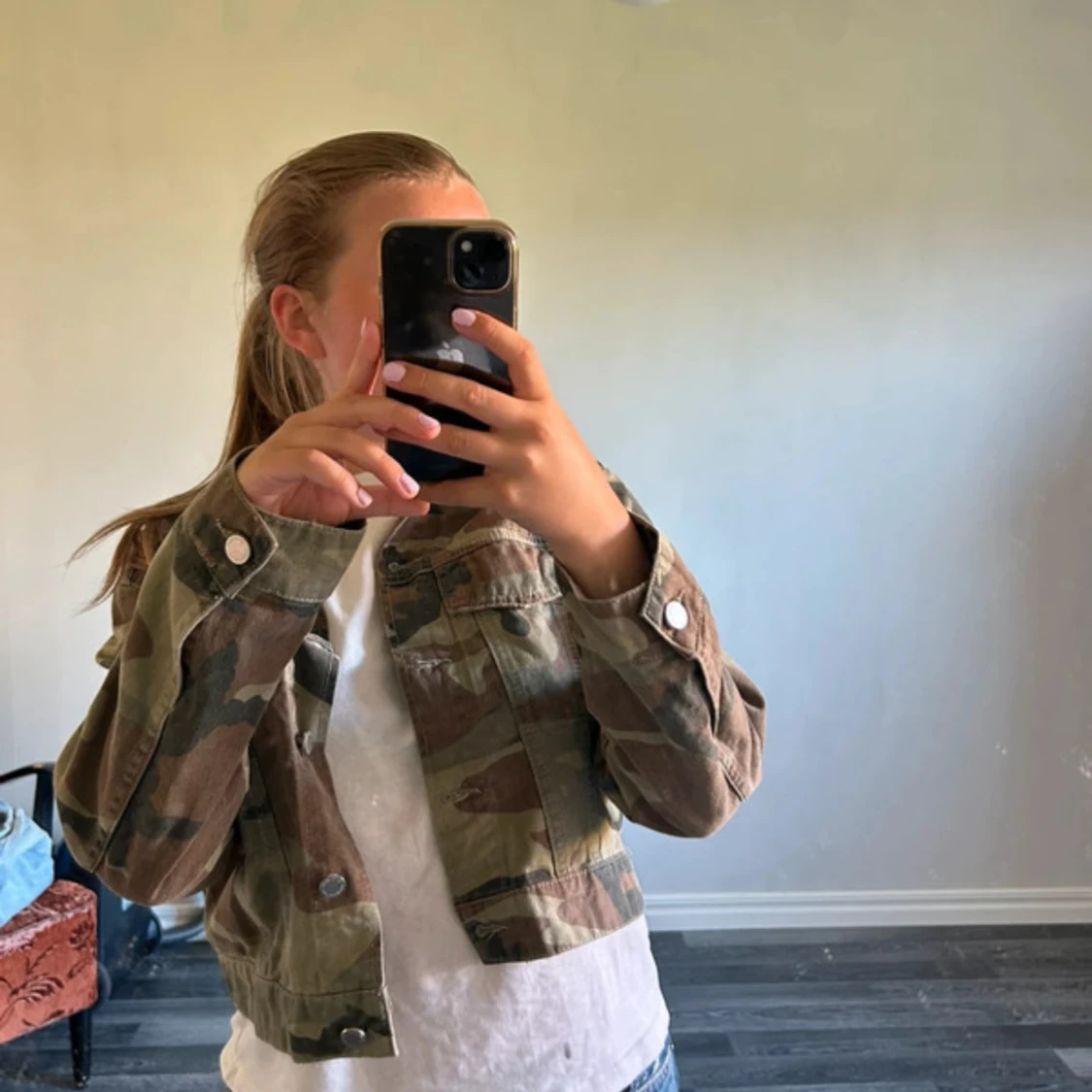Croppad camo jeansjacka - 1