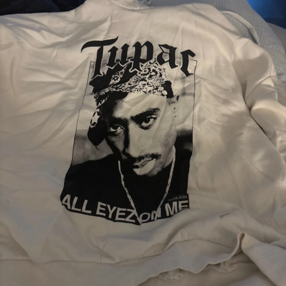 Vit Tupac hoodie från Bershka L