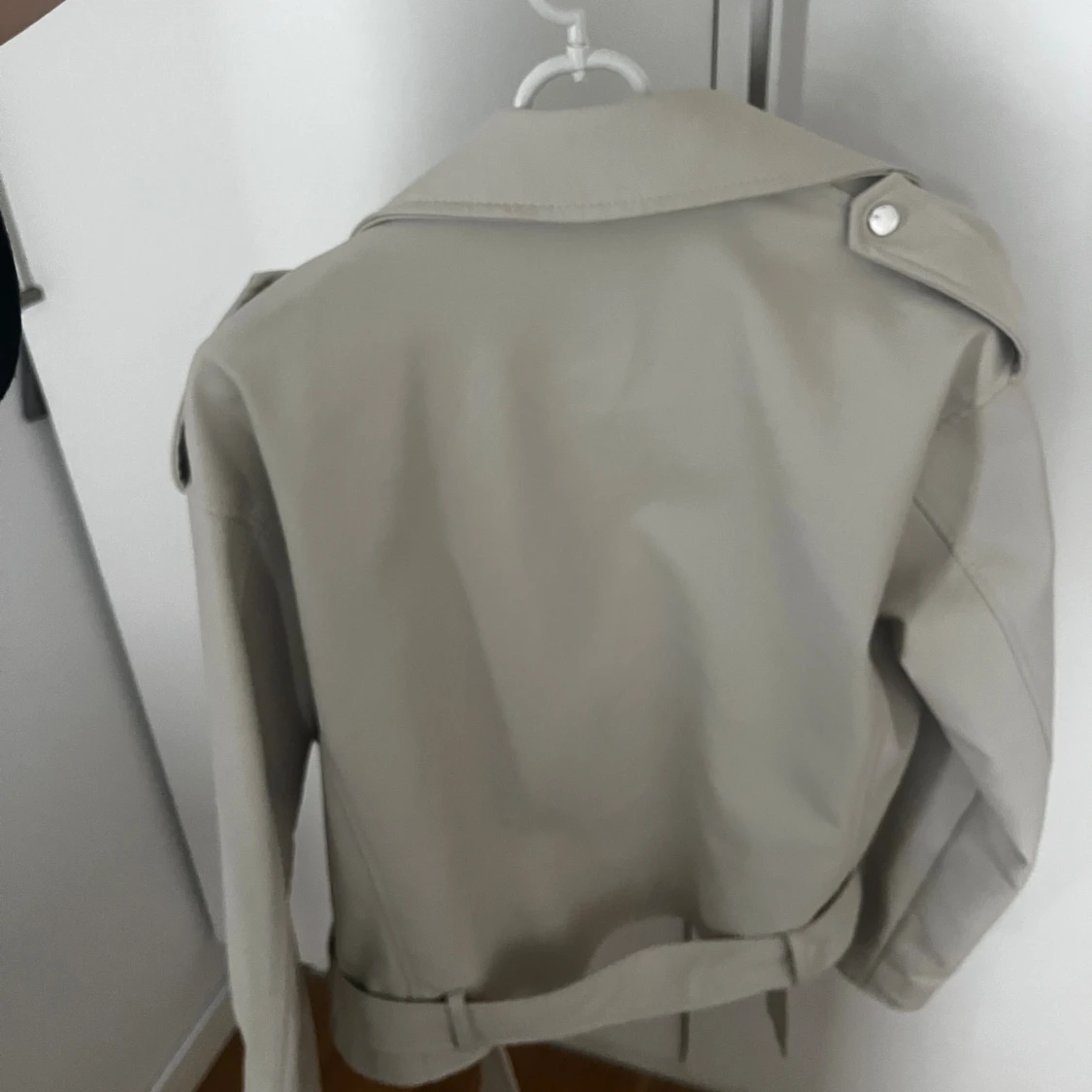 Beige skinnjacka från Missguided - 2