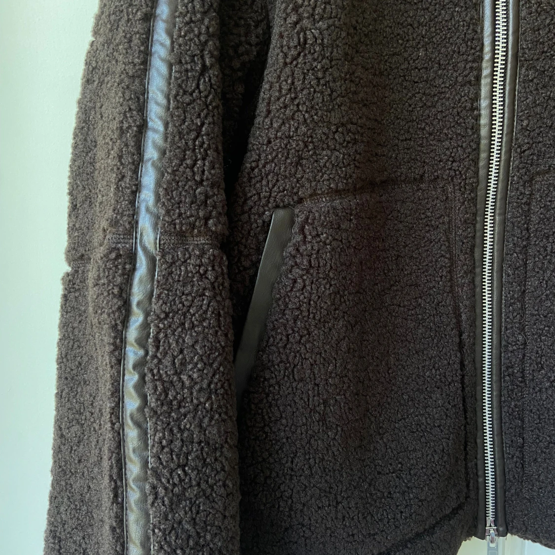 Brun teddyjacka från H&M, storlek M - 4