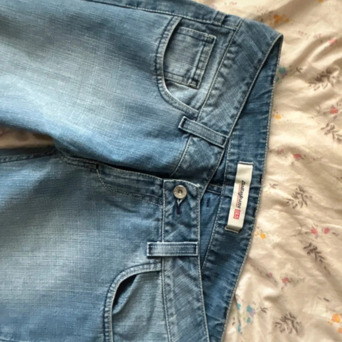 Lågmidjade bootcut jeans   - 3