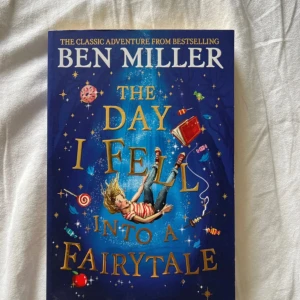 The Day I Fell Into a Fairytale - Väldigt bra om du har barn som vill lära sig engelsk. Väldigt rolig o intressan bok. Lättläst. pris kan diskuteras  Följ med på ett magiskt äventyr där fantasin blir verklighet.