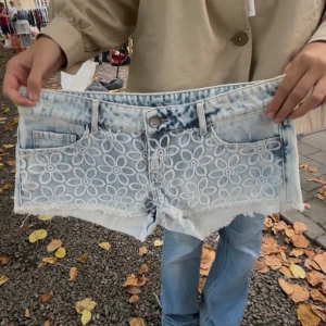 Låg midjade shorts - Super fina med spets