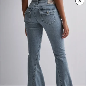 true religion jeans - true religion jeans, använda kanske 5 gånger. bra skick, köpta för 1299 säljer för 600