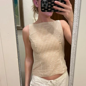 Topp - Söt rutig topp🤍