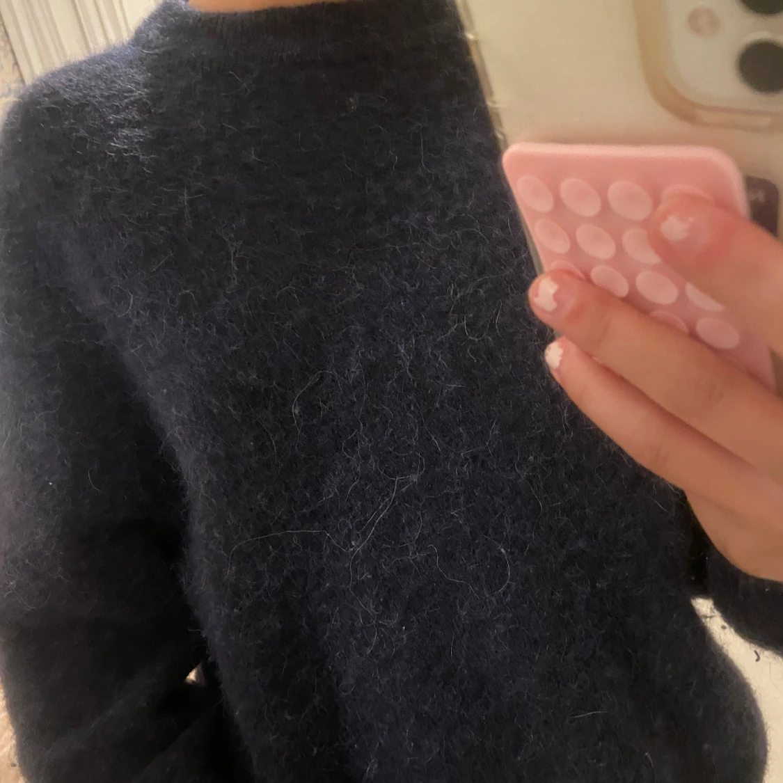 Marinblå stickad tröja - 2