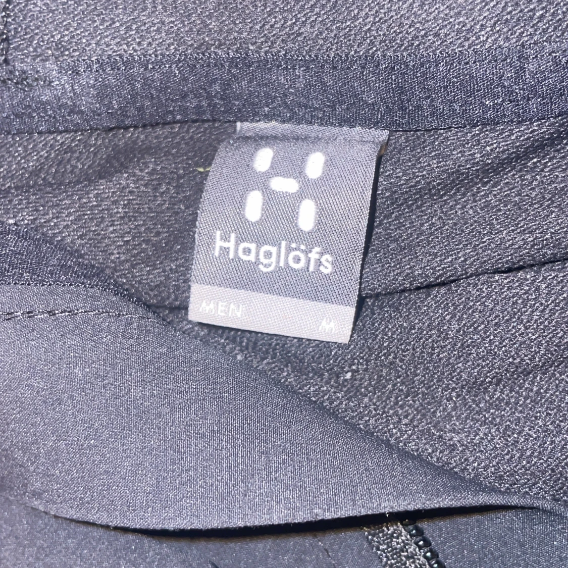 Svart vindjacka från Haglöfs med huva - 2