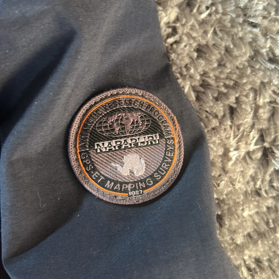 Mörkblå vindjacka från Napapijri - 2