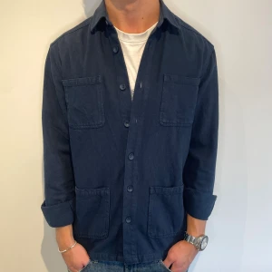 Overshirt  - Extremt snygg overshirt som passar till allt | Strl - S | Skick - 10/10 | Nypris - ca 1200kr | Vid minsta lilla fundering är det bara att skriva!