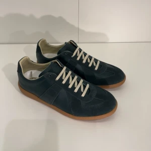 Maison Margiela - Maison Margiela nytt skick OBS inte ORGINAL 