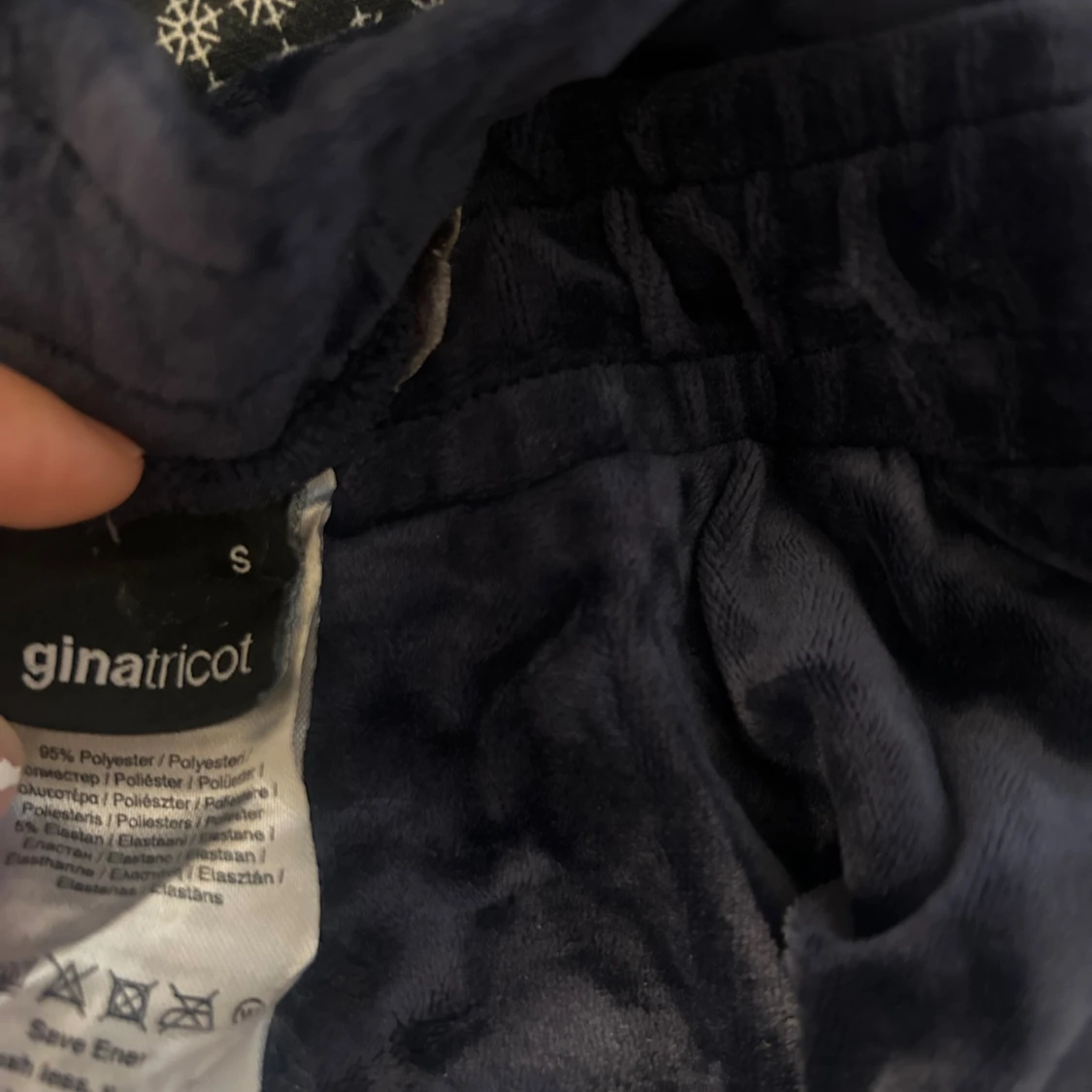 Mörkgrå mjukisbyxor från Gina Tricot - 1