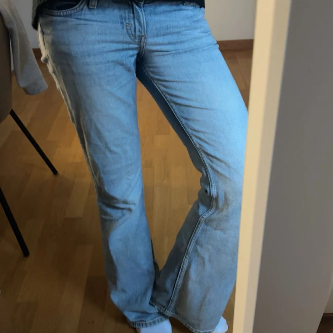 Bootcut ljusblå jeans