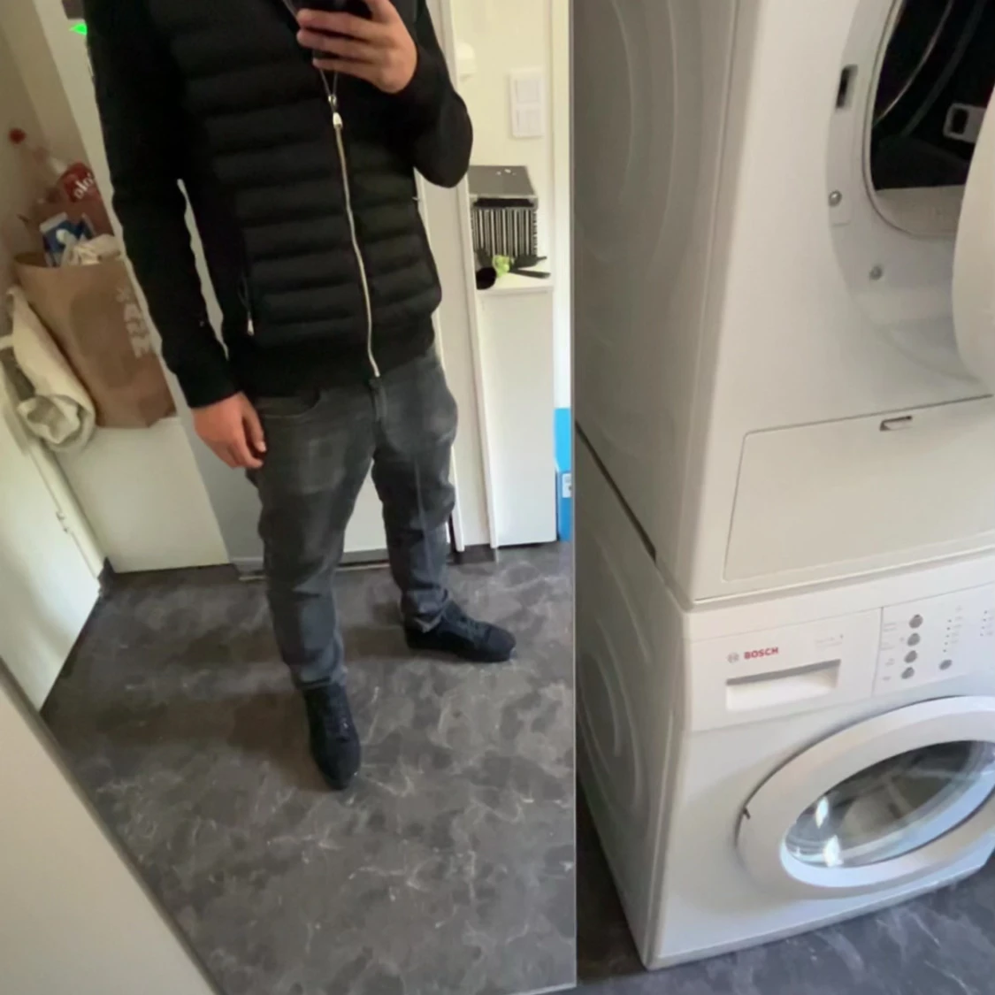 Svart quiltad dunväst med dragkedja - 1