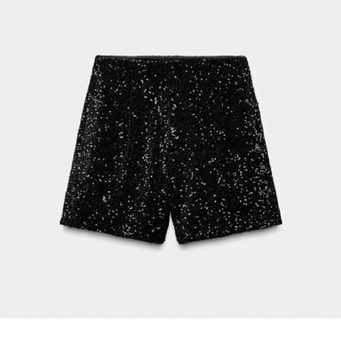 Svarta glittriga shorts