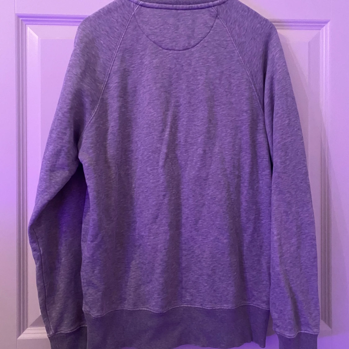 Grå sweatshirt från GANT - 1