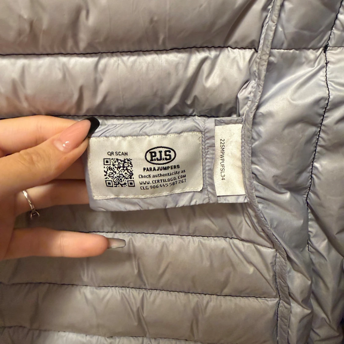 Svart dunjacka från Parajumpers M - 1