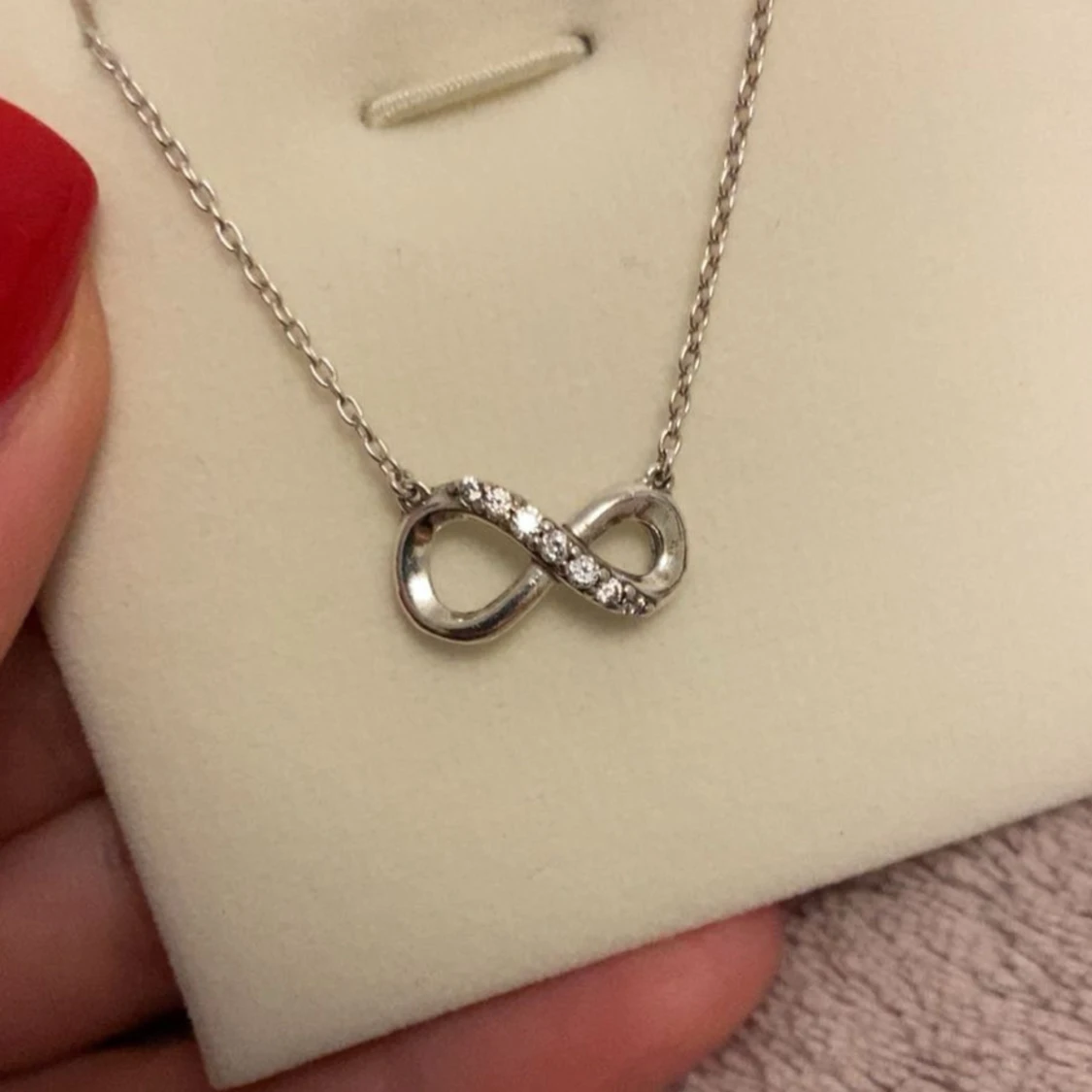 Pandora halsband i silver