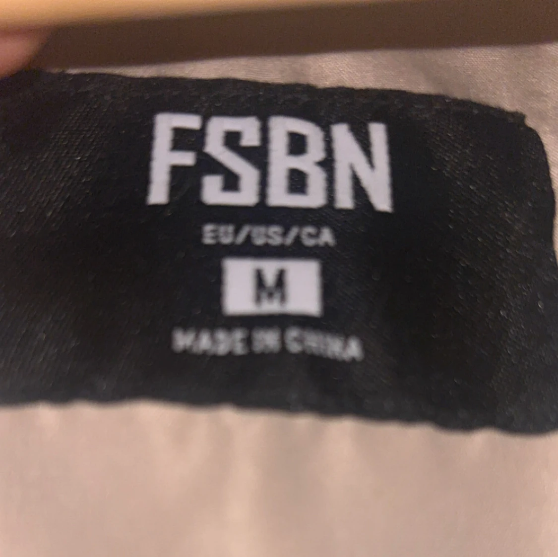 Beige dunväst från FSBN - 1