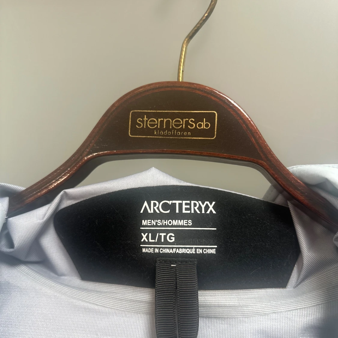 Vit vindjacka Arc'teryx XL - 2