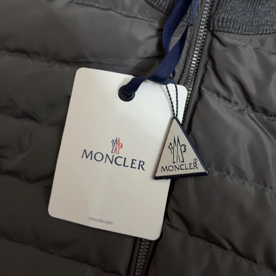 Grå cardigan från Moncler - 2
