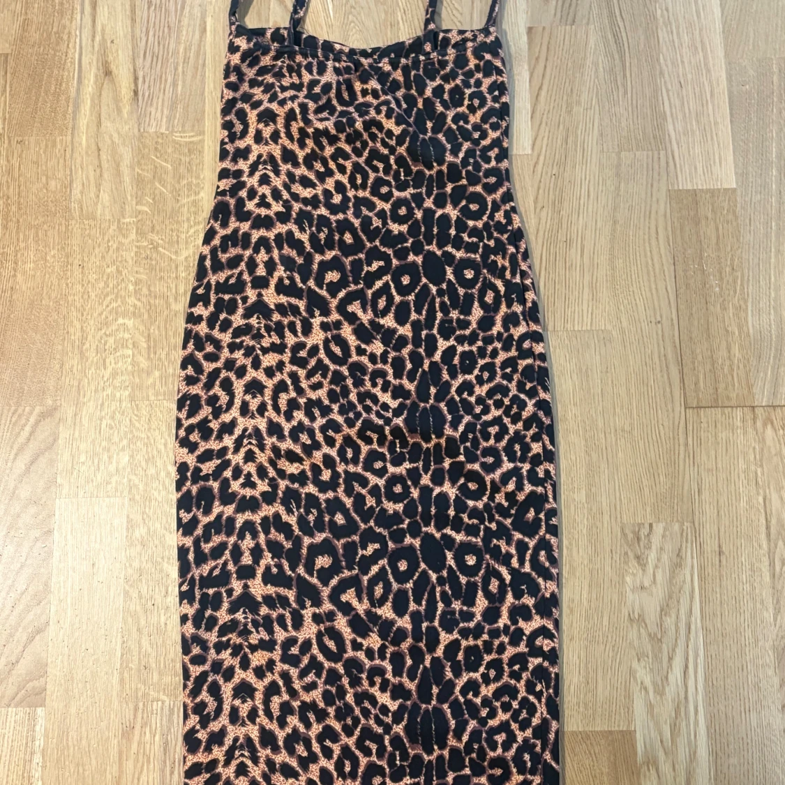 Leopardmönstrad långklänning - 1