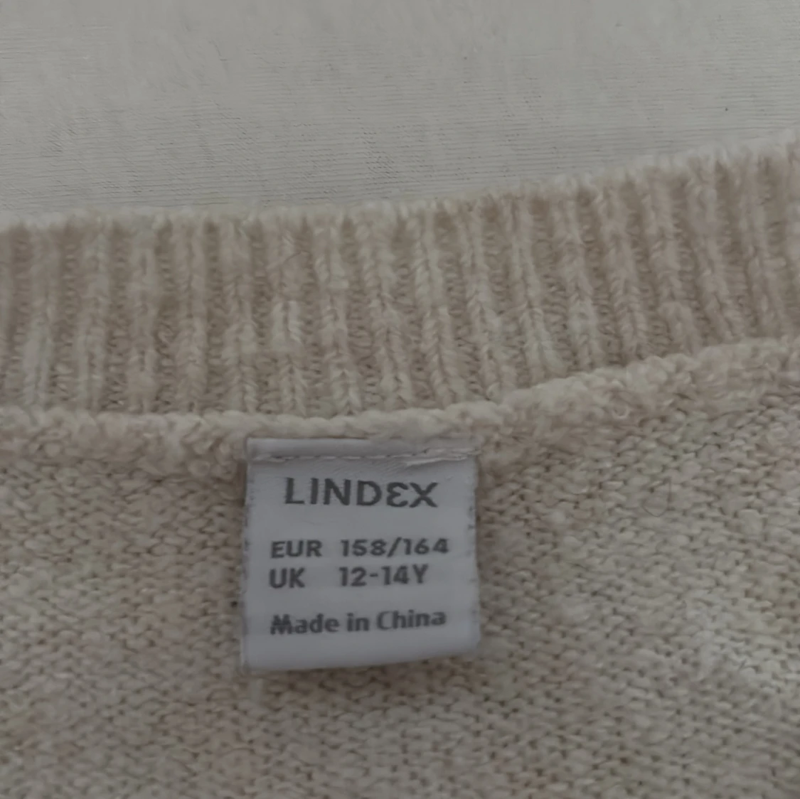Beige stickad tröja från Lindex - 2