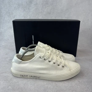 Saint Laurent sneaker - – Condition: 9/10  – What is included: Only sneakers  – Retail price: Over 700 euro