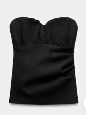 SÖKER!! Dennna tubtop från zara - Söker