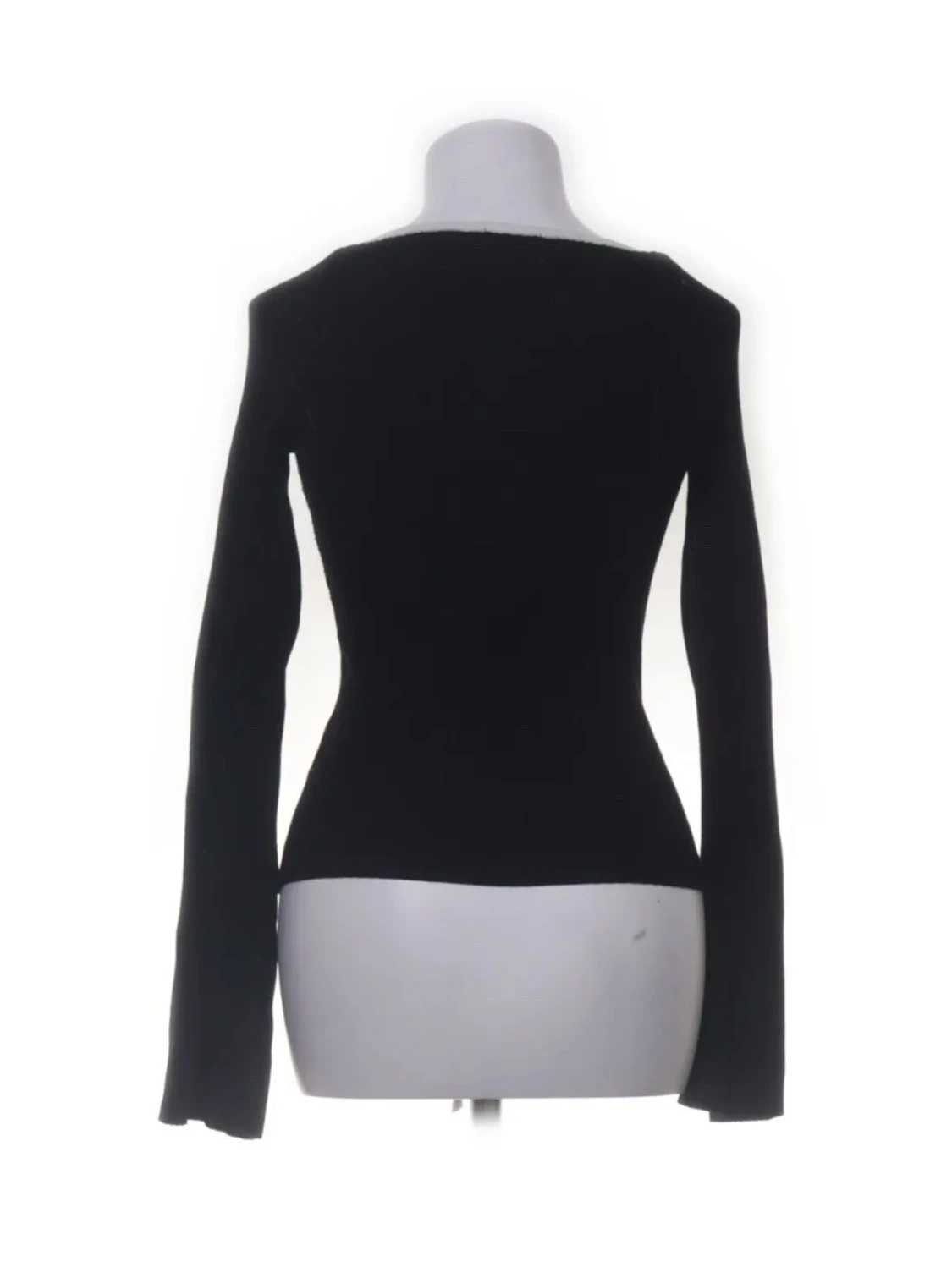 Svart långärmad topp med v-ringning - 1