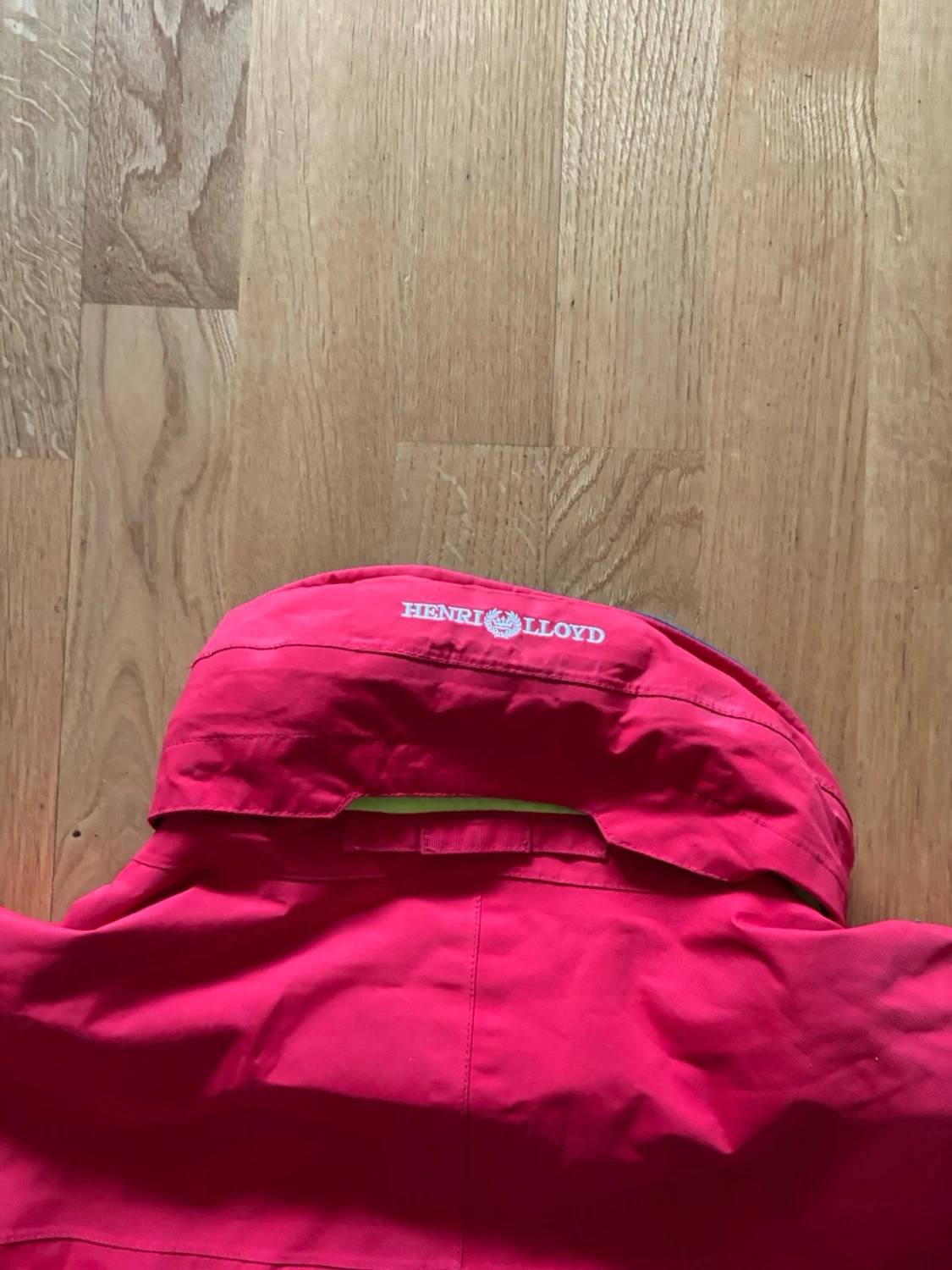 Röd vindjacka seglarjacka från Henri Lloyd - 6