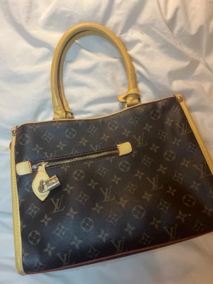 Brun väska - Bra skick.