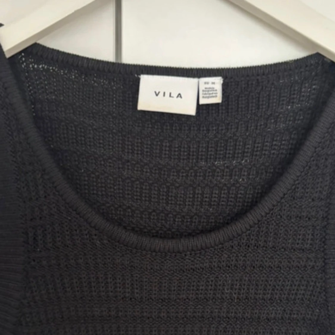 Svart lång stickad klänning från Vila - 2