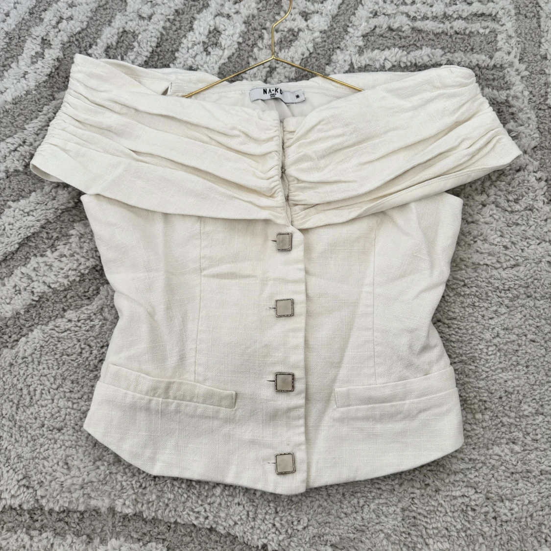 Vit korsettopp från NA-KD med knappar - 4