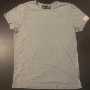 Ljusgrå t-shirt från Pelle P - Snygg ljusgrå t-shirt från Pelle P!
