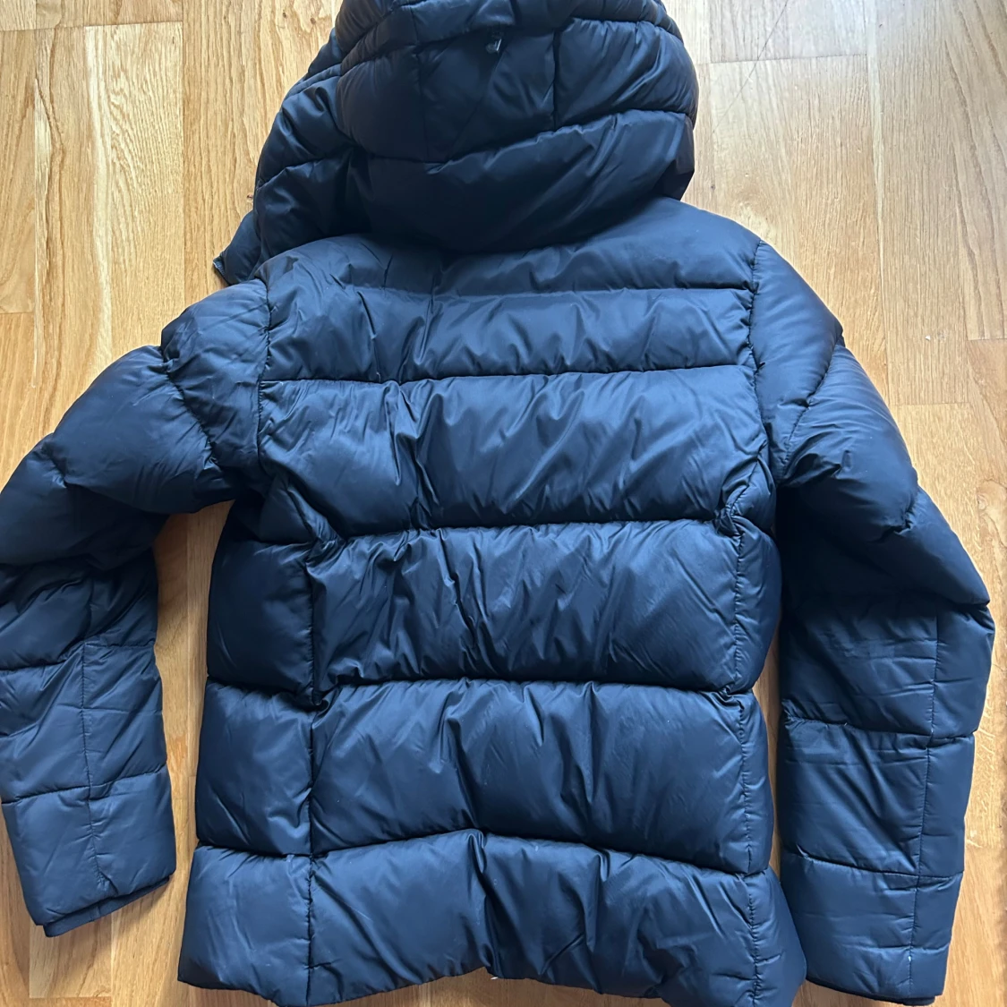 Svart dunjacka Sail Racing dam XS - 1