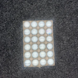 Titlest prov1 bollar - Säljer 34 prov1 och prov1x bollar i A-B klass 